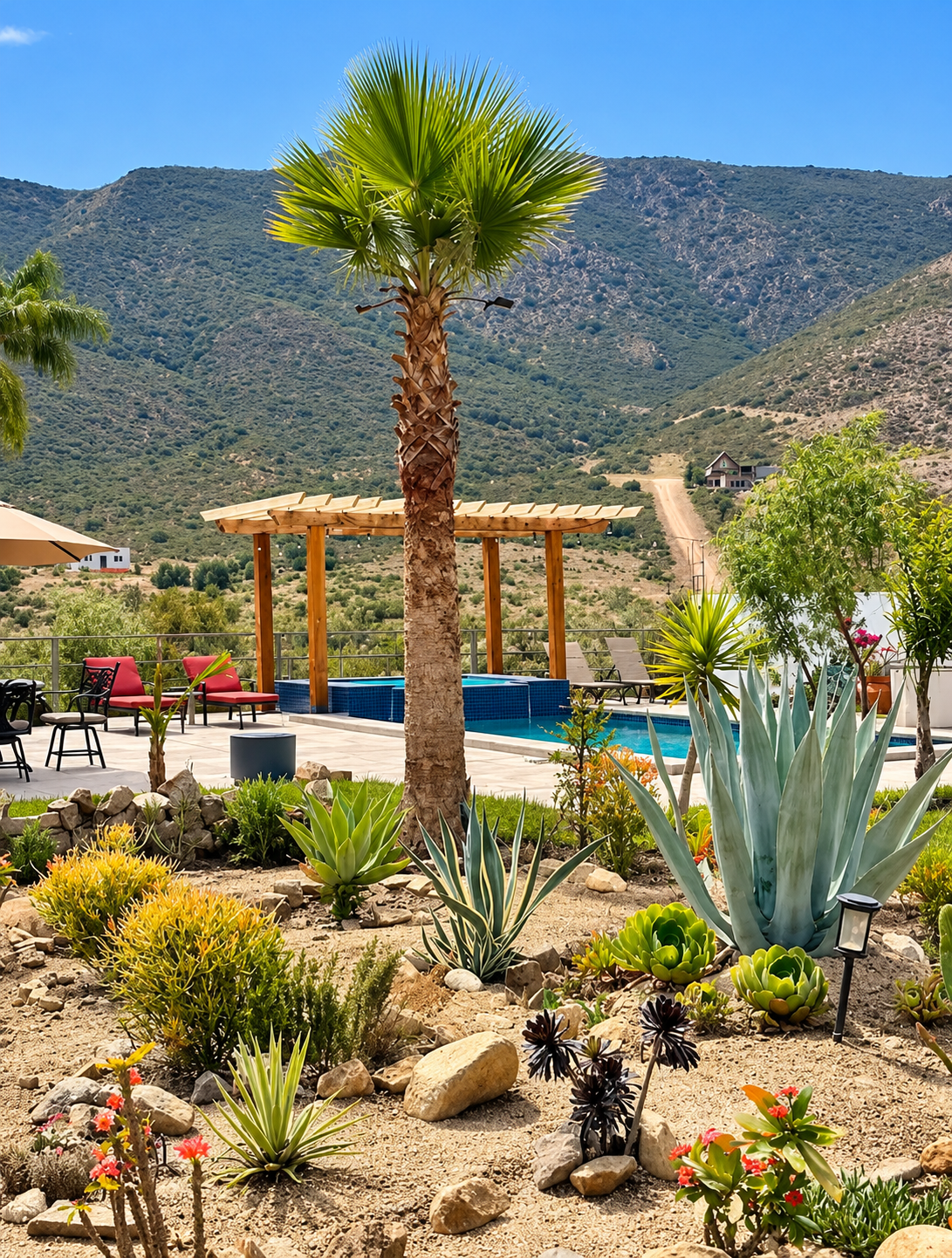 Quinta Aurora pool and mountain view